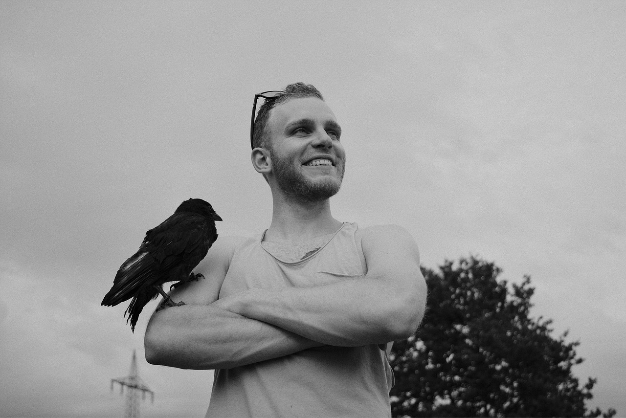 services-04 boy, bird, crow, black, white, top, outdoor, pirate, nature, entrepreneurship, entrepreneurship, entrepreneurship, entrepreneurship, entrepreneurship, entrepreneurship